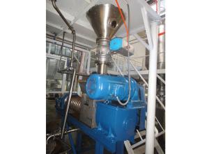雙螺旋連續壓榨機（辣椒油）
